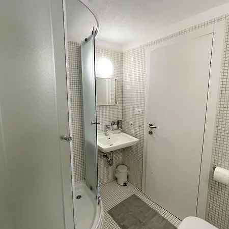 Apartament In Mit Terrasse Baška
